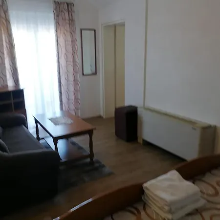 Apartment Libertas - With Balcony And Sea View - 8 Rogoznica (Sibenik-Knin)